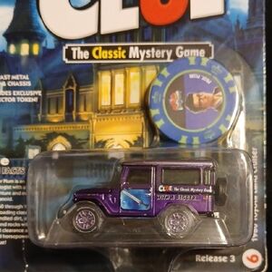 0Classic Mystery Game Professsor Plum 1980 Toyota Landcruiser  - Purple